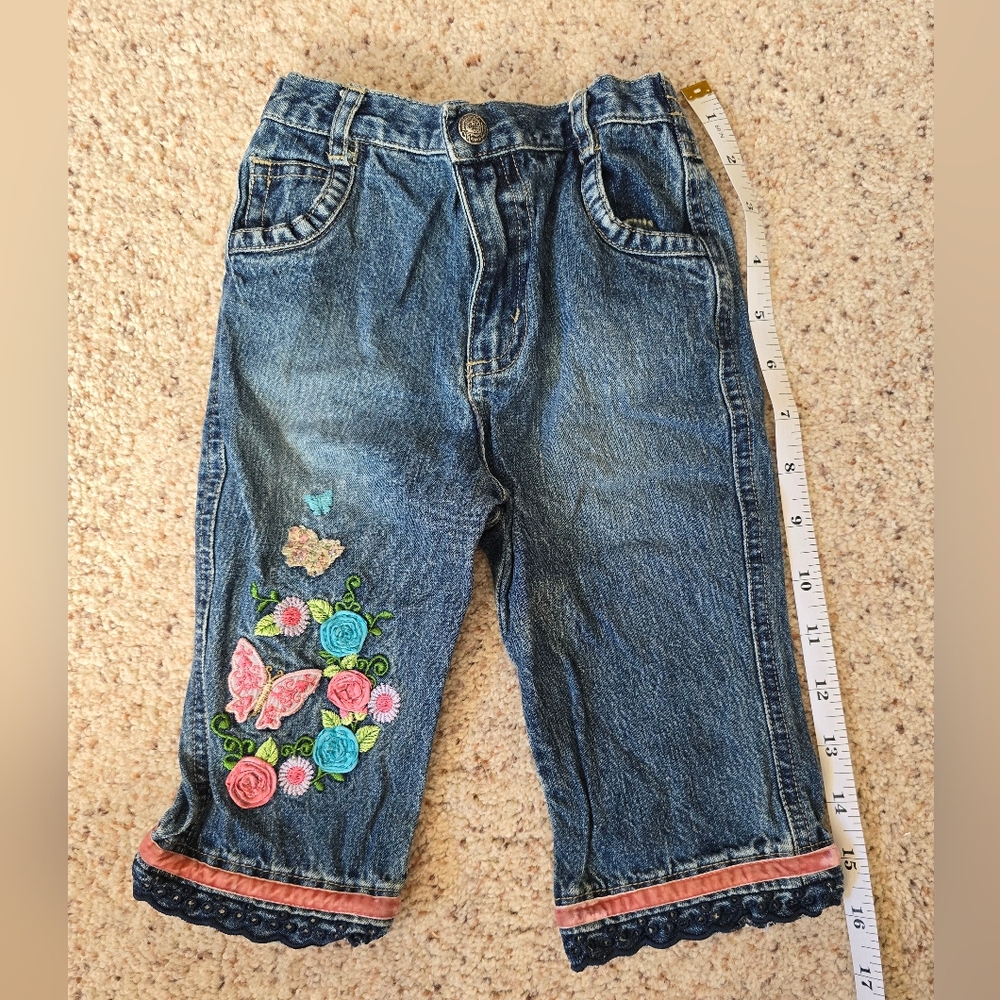 👶Arizona Jean Company Baby Girl Size 12 Months Embroidered Jeans